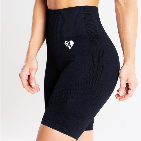 NWT Women’s Best Power Seamless Cycling Shorts (S) - Black - Picture 1 of 10